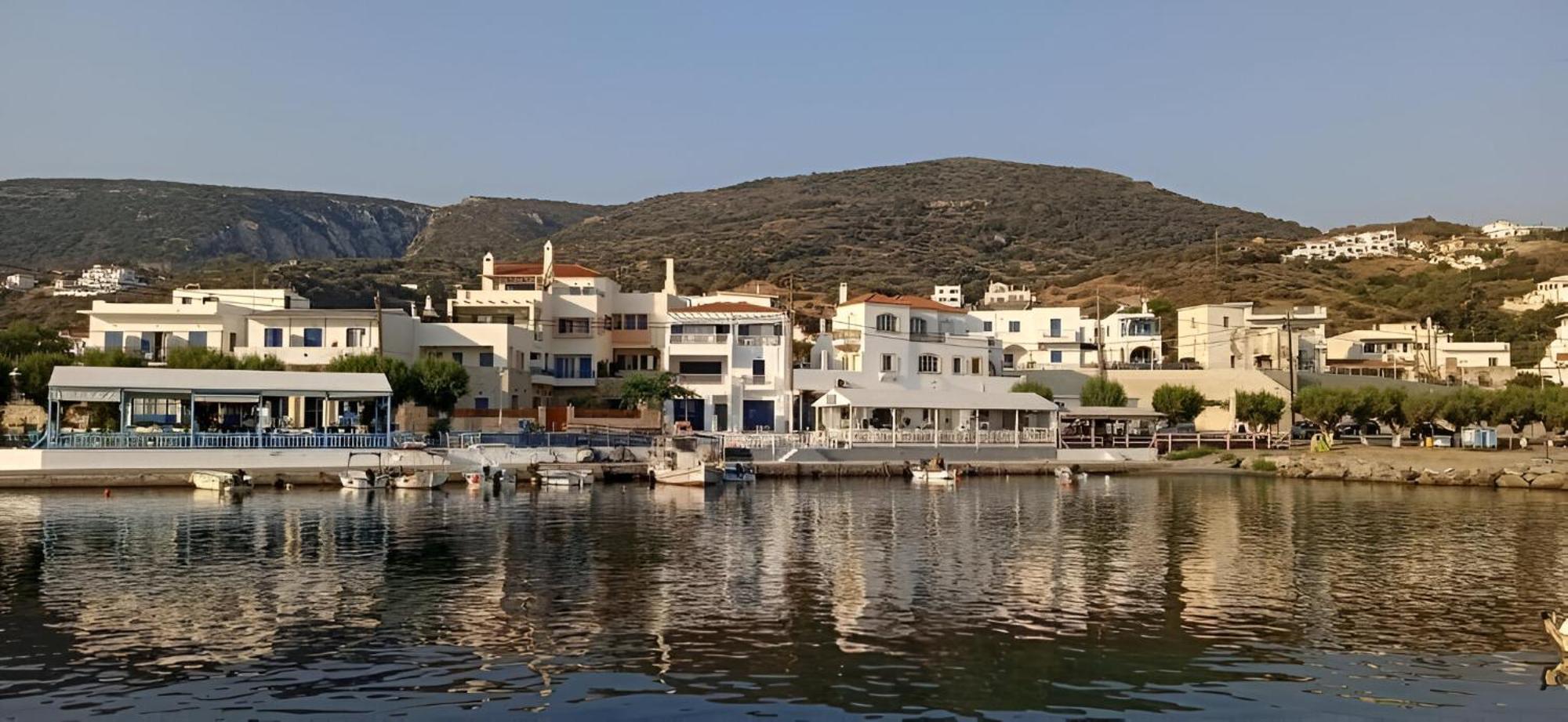 Sea Urchin Apartments 2Nd Floor Agia Pelagia  Bagian luar foto